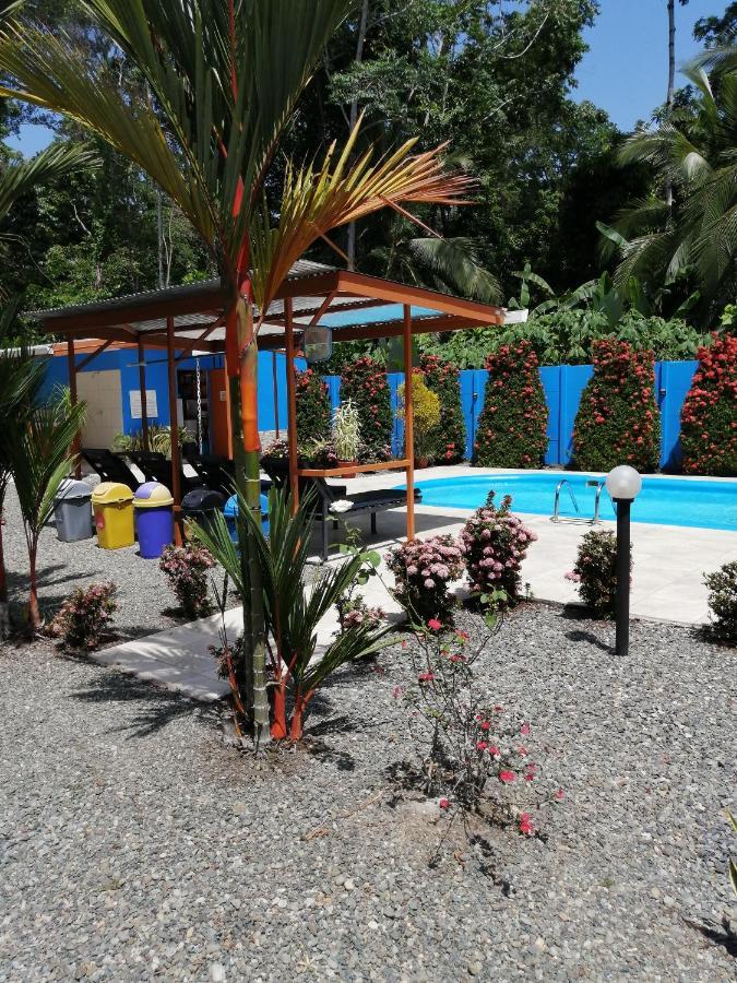 Puerto Vargas Lodge Cahuita Eksteriør billede