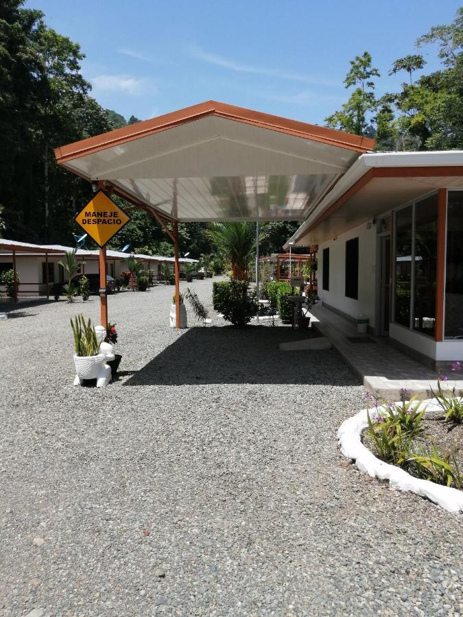 Puerto Vargas Lodge Cahuita Eksteriør billede